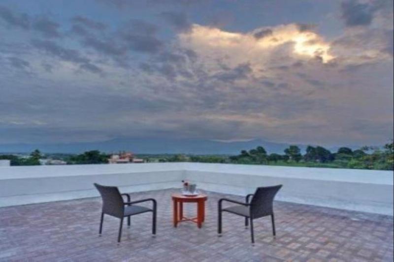 Royal Sarovar Portico Siliguri Exterior foto