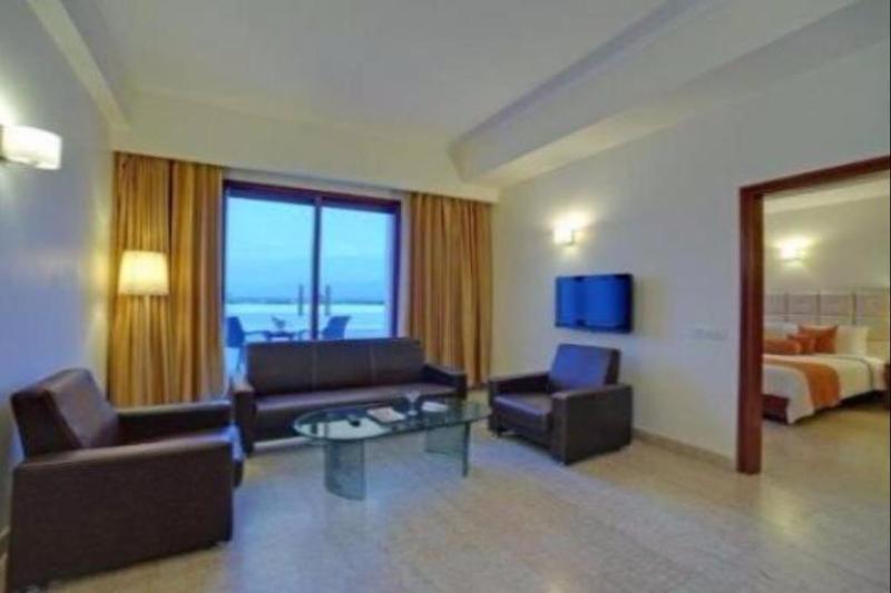 Royal Sarovar Portico Siliguri Exterior foto