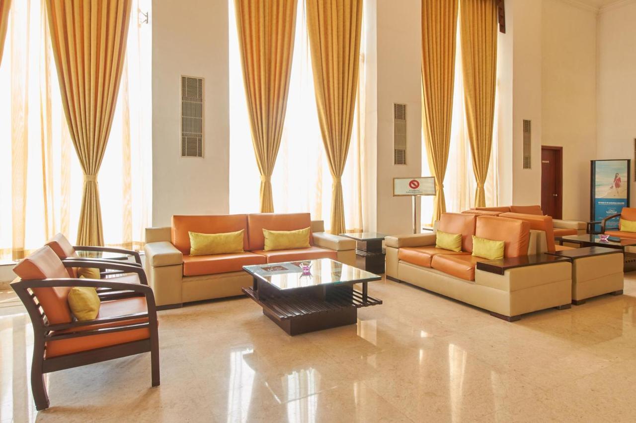 Royal Sarovar Portico Siliguri Exterior foto