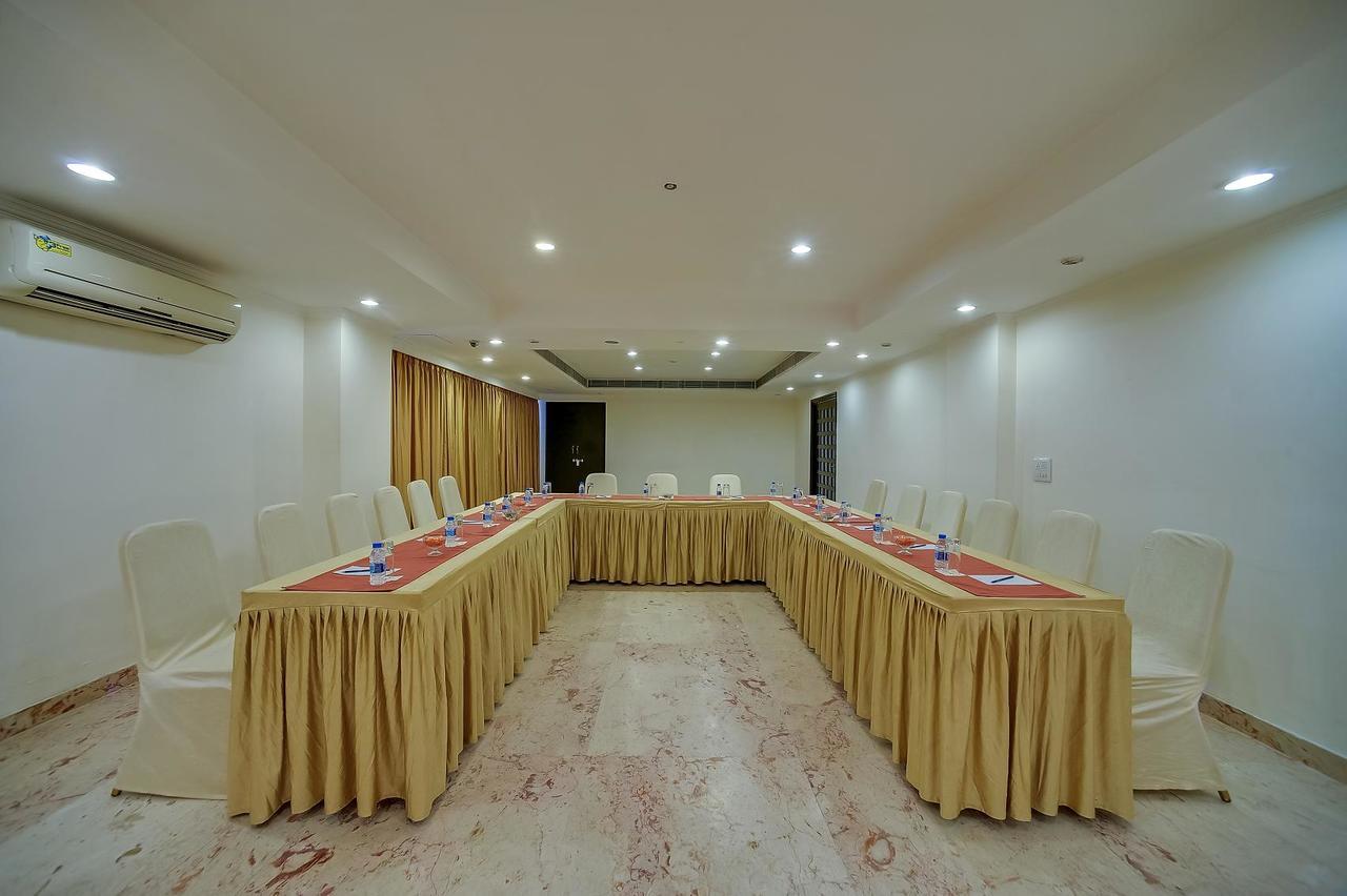 Royal Sarovar Portico Siliguri Exterior foto