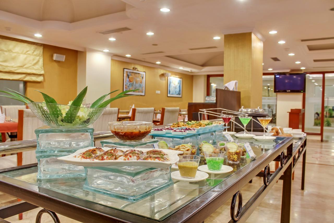 Royal Sarovar Portico Siliguri Exterior foto